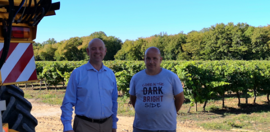 A la veille des vendanges, Homme Du Cognac accueille une nouvelle ressource